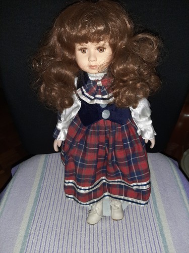 Vintage gilde porzellanpuppe - vintage,