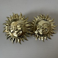 2 schöne Gardinen Raffhalter/ Motiv Sonne++ Farbe Gold ++ Durchmesser ca. 8 cm