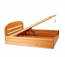 Anika Kieferbett mit