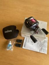 Daiwa Alphas 105H L Baitcast Rolle | inkl. OVP