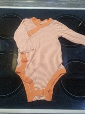 Orange/weiß gestreifter