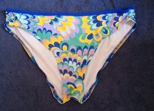 Schöne Bikinihose Größe 44