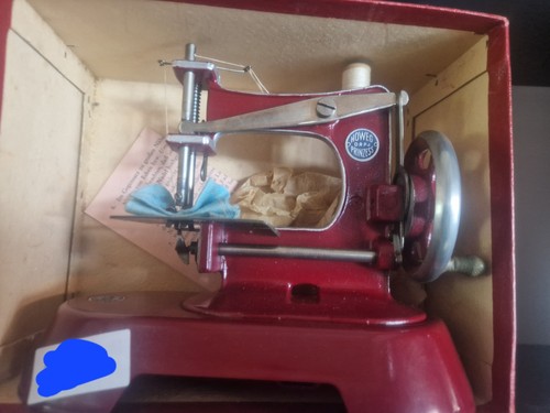 Vintage nähmaschine howeg - vintage,