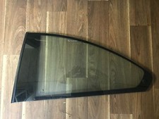 BMW E46 Coupe Seitenscheibe Ausstellfenster grün Color links 51 36 8 209 403 