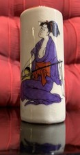  japanische Vase, Motiv Geisha mit Saiteninstrument