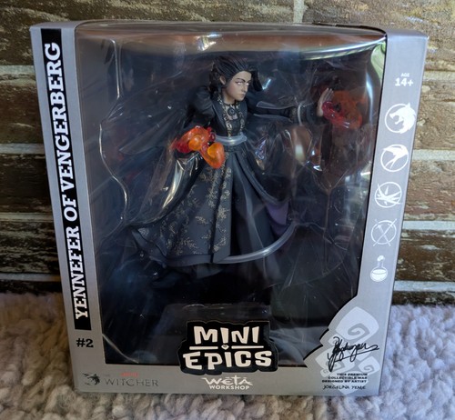 Yennefer mini epics vinyl - yennefer,