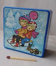 Vintage Selten Spardose Deutsche Bank Tresor Verlag Kinder mit Schlitten Schnee