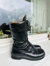 Schwarze Footprints By