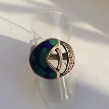 Designer Ring mit grün-blauem