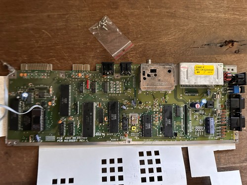 Commodore c64 mainboard 250469 - c64,
