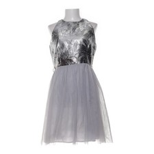 Little Mistress, Kleid