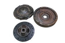 VW T4 2.4 D 2.5 Schwungmasse Schwungscheibe Schwungrad AAB AAF ACU 074105273D