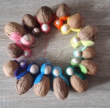 10  Walnuss Wichtel Zwerg  Jahreszeitentisch farbig Deko oder f. Adventskalender