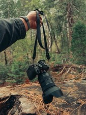 Adjustable Leash Black Camera