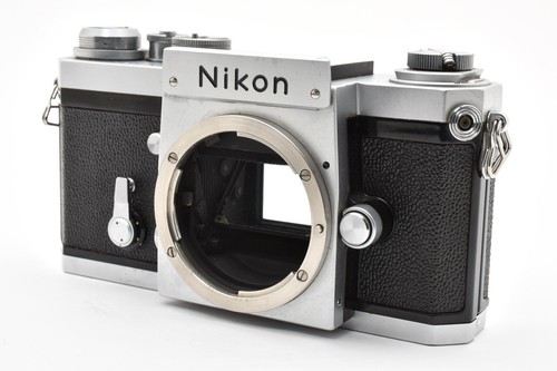 Fast neuwertig nikon f - [fast, neuwertig]