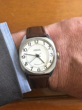 Elegante Vintage Uhr Handaufzug Raketa Uhrwerk cal 2609HA russisch