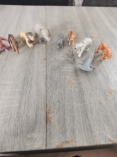 Donalds spielzeug figuren - mc,