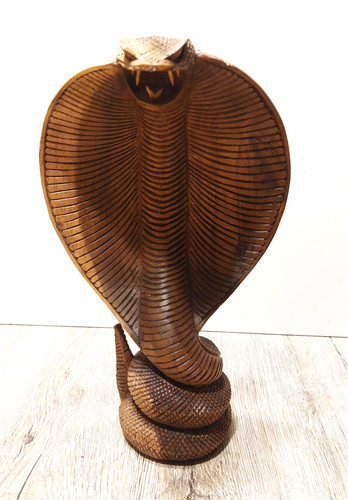 Edel holz kobra aus bali - holz,