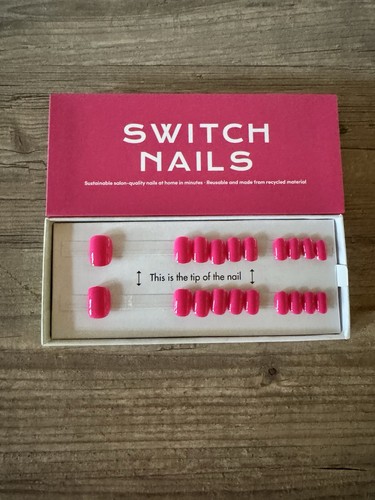 Switch nails cherry cotton - nails,