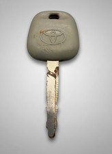 1 Alter Auto Schlüssel - alter originaler Toyota - Zündschlüssel - #115