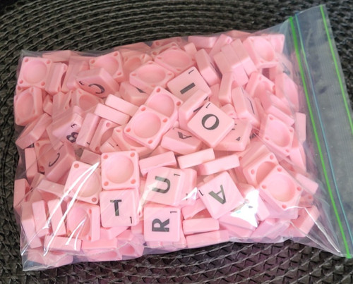 Scrabble buchstaben rosa - buchstaben, rosa,