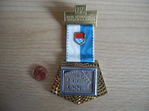 Anstecker medaille orden - anstecker,