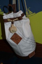 Rucksack aus Segeltuch