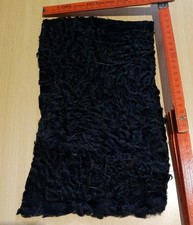 Echtes Fell Rest Lamm  schwarz gebraucht ca 18 x 30 cm 