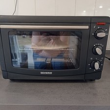 Backofen von Severin - top Zustand - mit viel ungenutztem Zubehör
