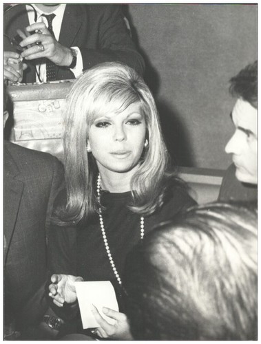 C728 nancy sinatra - ,