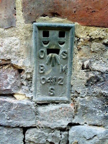 Foto 6x4 benchmark auf bedale - 6x4,