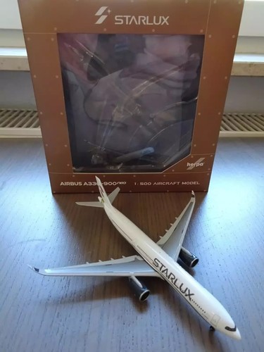 Herpa wings club starlux - club,