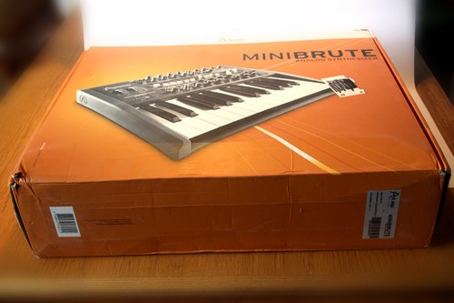 Arturia minibrute modular - arturia,