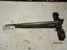 KYMCO Super 9 LC  Gabelbrücke