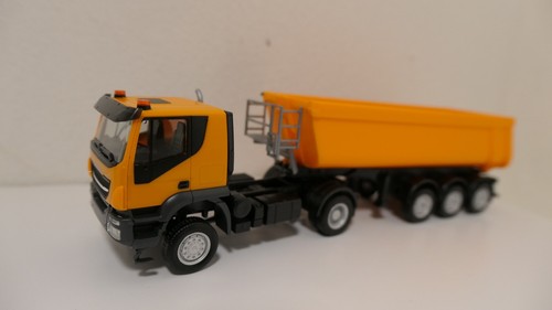 Herpa iveco trakker - herpa,