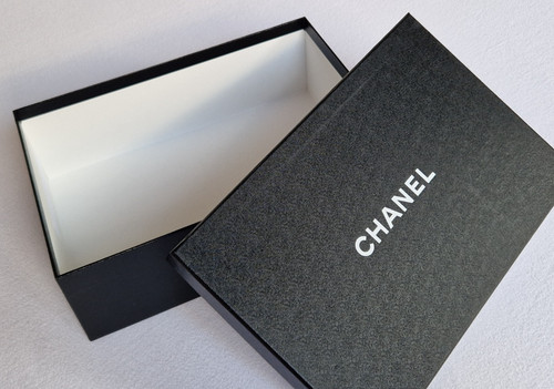 Chanel karton box schachtel - -,
