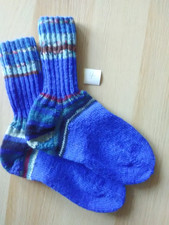 Handarbeit: selbstgestrickte