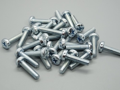 Screws universal 4 x - 20,