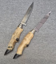2 DDR Jagdmesser Fahrtenmesser mit echten Rehpfoten Rehlauf mit Fell als Griffe