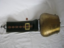 Sehr große alte Kuhglocke am