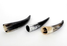 1 Trinkhorn Kuhhorn Rinderhorn echt poliert 20-30 cm Dekohorn echtes Stierhorn 