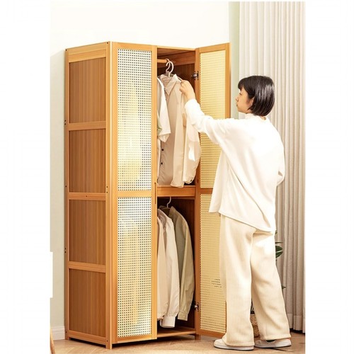Drehtürenschrank