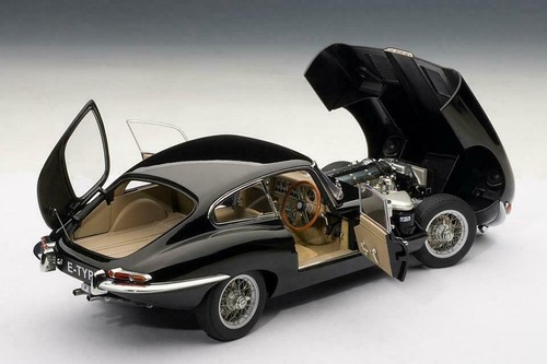 Autoart jaguar e type - 1:18, e-type