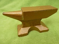Alter kleiner amboss - kleiner,