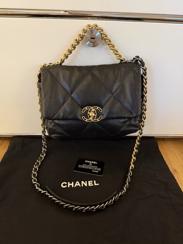 Chanel medium flap - 19,