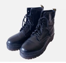 Damen Boots Stiefelette schwarz dicke Sohle Gr 40