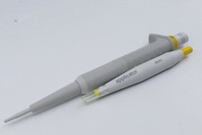 REFLOTRON® PIPETTE 32µl  & APPLICATOR ROCHE FÜR REFLOTRON GERÄTE UNBENUTZT