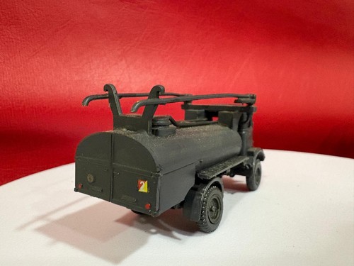 Bedford tankwagen bemalt - ql,