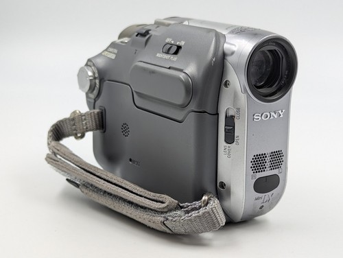 Sony dcr hc17e camcorder - camcorder, 20x