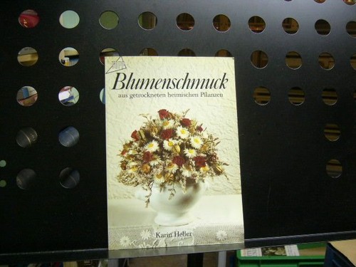 Blumenschmuck aus getrockneten